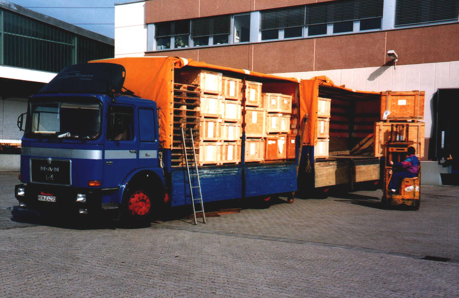 1993-8-1993-man-row-e-4270-beladung-simon-hegle-karlsruhe-1